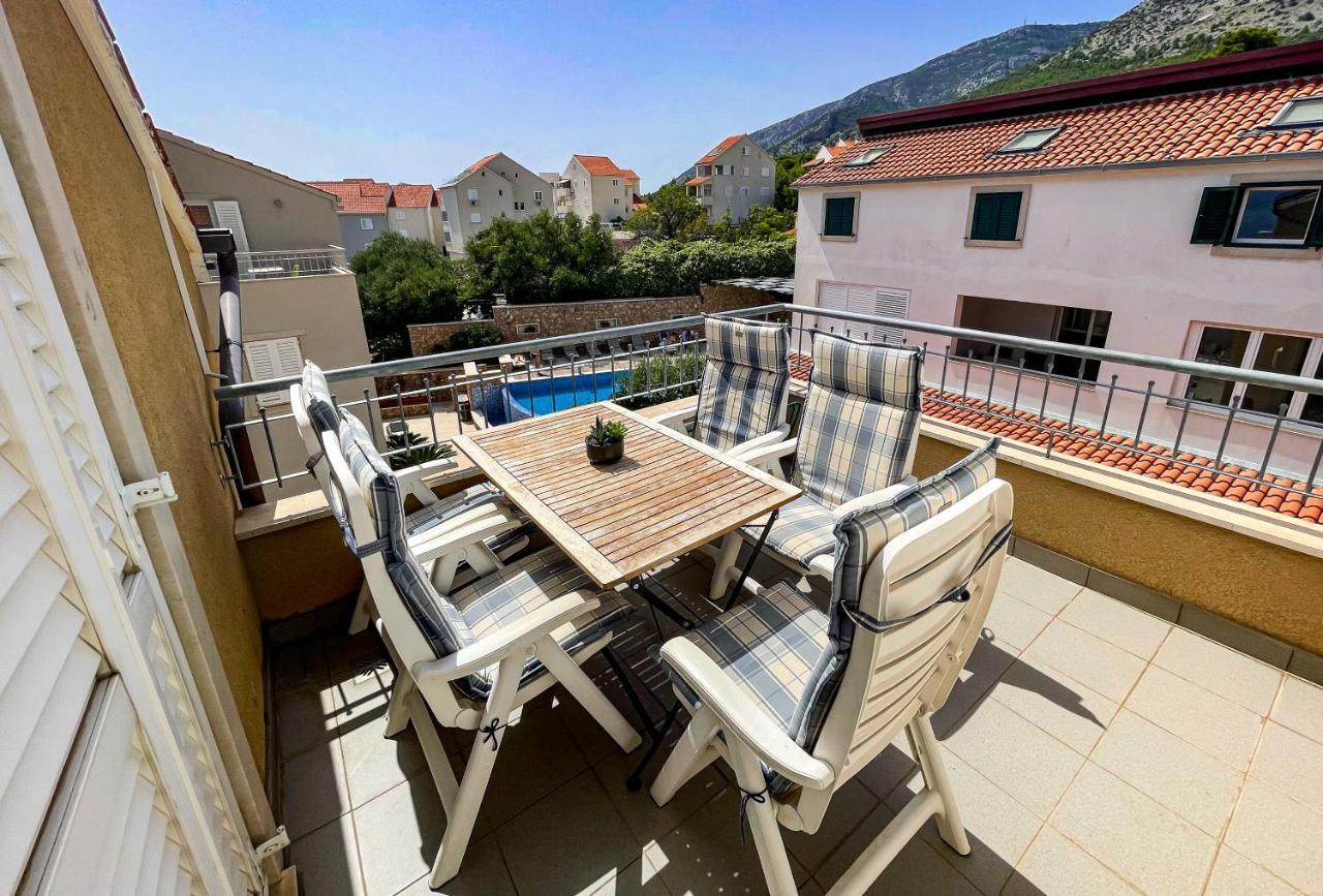 Perla Apartments Bol Exteriér fotografie